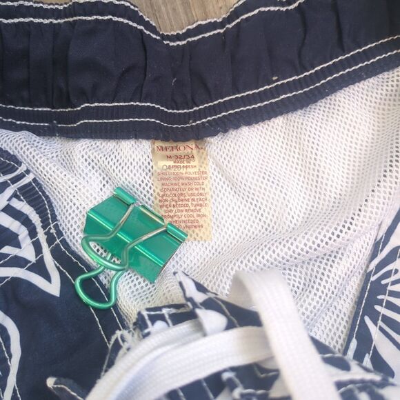 Lot of 2X Bathing Suit Swim Trunks Men's Medium Roundtree & Yorke & Merona - Picture 3 of 9